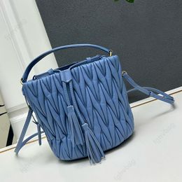 Heiße Luxus -Designer -Taschen echte Lederstickstätte Frauen Umhängetasche Vintage Crossbody Bag Mini hochwertige Eimer -Tasche Mode Handtasche Design Brieftasche