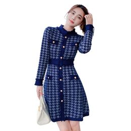 Frauen Blue Hound tooth Plaid Gird Langarm Dessinger Kleid O-Neck gestricktes Bodycon-Tunika-Stift Vestidos