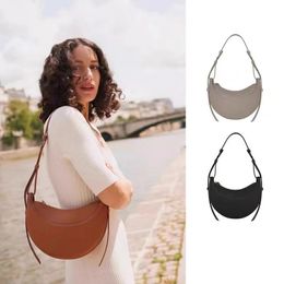 Womens Fashion Bags Solid Colour Shoulder Bag Adjustable Strap Saddle Shape Underarm Bag Lady Simple Handbags with Correct 240402
