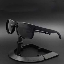 Rol Meşe Güneş Gözlüğü Erkek Tasarımcı Kadınlar İçin Güneş Gözlükleri Moda Açık Mekan Zamansız Klasik Tasarımcı Güneş Gölgeleri Cam Tonları PC Tasarımcı Güneş Gözlüğü Çeki qqqw2