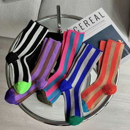 line Colour matching stripes in tube socks double needle double way design mens and womens cotton socks sports socks 240418