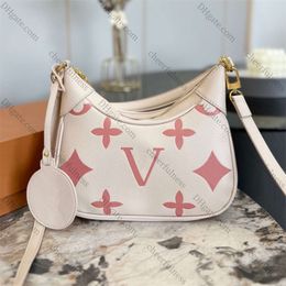 2024 Luxurys Designers Shoulder Bags Fashion Women Casual Trendy Handbags for Womens Ladies Brands Genuine Leather Letters Flowers Crossbody