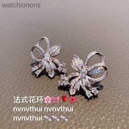 Womens Top Grade Vancelfe Original Designer Earrings k White Gold Plated Horse Shaped Zircon Flower Earrings Elegant Jewellery with Logo