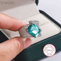 Solitaire Ring Elegant 925 Sterling Silver Ring for Womens Green Square Paraiba Zircon Ring Fashion Engagement Womens Ring Everyday Jewellery d240419