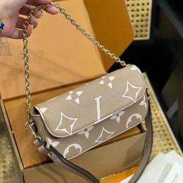 Ladies Fashion Casual Designe Luxury Wallet on Chain Ivy Bag Shoulder Handbag Tote Crossbody Messenger TOP Mirror Quality M81911 Pouch Purse