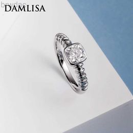 Solitaire Ring DAMLISA 1ct D Colour Cushion Cut Moissanite Bezel Engagement Rings For Women 925 Sterling Silver Wedding Ring Jewellery Wholesale d240419