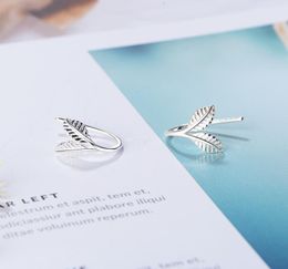 L107 Simple and Exquisite Small Fresh Leaves Sprout Ear Hook Stud Earrings S925 Sterling Silver Needles Female Jewelry Whole3267977