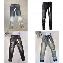 Designer di uomini per uomini pantaloni da uomo Pantaloni viola jeans summer hole 2023 nuovo stile di ricamo e piccoli piedi s