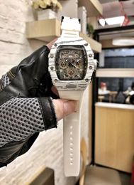 2021 Man Watch Fashion Quartz Men039s Watches Gift Men Carbon Fibre Pattern 6 Hands Running Seconds Flat Tapered Crown Trend19133301
