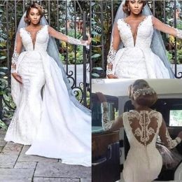 2024 Dubai Overskirt Wedding Dresses Mermaid Plunging V Neck Sexy Illusion Back Covered Buttons Custom Made Wedding Gown