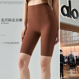 Desginer Alooo Yoga Shorts Woman Pant Top Women Cool Capris Womens Tight Nude Fit Sports Fitness Shorts High Waist Hip Lift Riding Pants