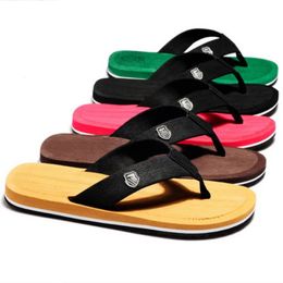 Summer Slippers Men Flip Flops Beach Sandals NonSlip Casual Flat Shoes 2023 Indoor House For Outdoor Slides 240416