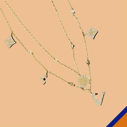 Necklace Pendant Chain Designer V Luxury Jewelry Bijoux 14k Collarbone Double Layered Multi-Element Gold Brass New Fashion High Quality Womens Mens Free Shipping