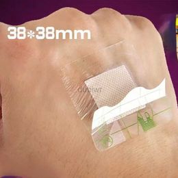 First Aid Supply 20pcs/set Square Shaped First Aid Kits Medical Patch Band Aid Wound Dressing Plaster Waterproof PU Adhesive Bandages 38*38mm d240419