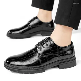 Casual Shoes For Men Lace Up Fashion Oxford Black Leather Brogue Men's Dress Classic Business Formalwedding Zapatillas Hombre