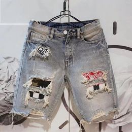 Summer Mens Fashion Hole Denim Shorts Scraped Five-piece Hip Hop Beggar Jogger Pants Men Shorts Jeans 240412