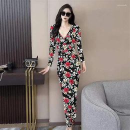 Casual Dresses 2024 Floral Dress Female V-neck Sexy Slim Plus Size Long Outer Wear Temperament Fan