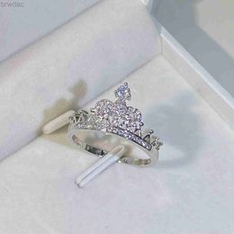 Solitaire Ring Bling Romantic Princess Crown Zirconia White Gold Ring Female Wedding Engagement Fashion Jewellery Party Gift d240419