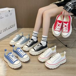 Novo Canvas Spring Spring Feminino Hong Kong Fashion Little White Student Gride Sole Sports Casual Versátil Instagram Sapatos únicos