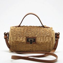 Handmade Womens Shoulder Bag Summer Straw Beach Bag Bohemian Female Handbags Fashion Square Flap Lock Designer Shopper Purse 240415