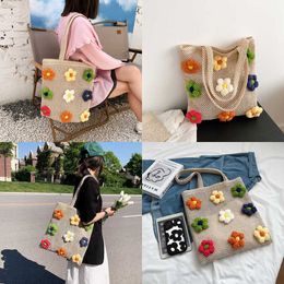 Beach Bags Ladies Summer Popular Bag for Women Fashion Grass Woven Trendy Versatile Handheld One Shoulder Crossbody