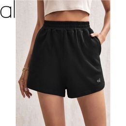 AL-155 Yoga Outfit Capris Tight Hip Lift Fitness Shorts Women's Sports Shorts Sweating Fast Dry Cycling Outwear Elastic Waist Loose Solid Color Shorts