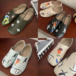 Summer Toy Leather Slippers Women Sandals Loafers SunFujita Square Toe Green Black Colour Beach Shoes With Box 555