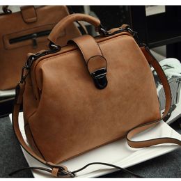 Buckets Retro Doctor Bag Fashion Large Capacity Messenger Bag Ladies Shoulder Bag Scrub PU Leather Handbag Two New Style