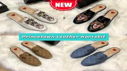 With box designer women slipper luxury sandals shoes Princetown Leather Horsebit slide mule flat slippers white cats fabric black 8748512