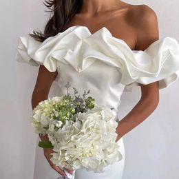 Vestidos de noiva de bainha de cetim simples de marfim para mulheres sexy fora do ombro rochas boho jardim vestidos de noiva curtos vestidos de recepção elegantes vestes de noiva de mariee yd