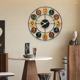 Wall Clocks Simple Light Luxury European Round Clock Hanging Roman Creative Home Decoration