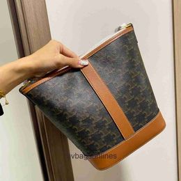 High end Designer bag for women Celli Presbyopia Lock Head Bag Water Bucket Bag Tote Bag Cowhide Shoulder Diagonal Bag Chain Underarm Bag original 1:1 with real logo,box