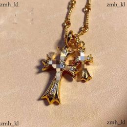 Chrome Hesrts Necklace Jewelry Designer Necklace Double Layer Cross Necklace Women's Light Luxury Design High Sense Men's Long Sweater Chain Hearts Necklace 438