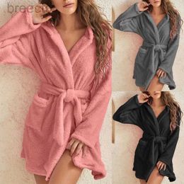 Women's Sleep Lounge Women Sleeping Robe Pure Color Thickened Winter Home Bathrobe Ladies Casual Hooded with Pockets Warm Simple Padded Pajamas d240419