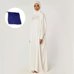 Ethnic Clothing Muslim Ladies Abaya Dubai Women's Solid Color Hooded Dress With Small Bag Milk Silk Bat Sleeve Convenient Long