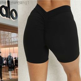 Desginer Alooo Yoga Shorts Woman Pant Top Women Deep V-shaped Pleated Hip Up Shorts New Honey Peach Fitness Sports Capris