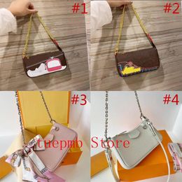 Shoulder Bags 2024 Lady Totes Designer Handbags Fashion Collocation Retro Printing Trend Letter Pattern Romantic High Quality Bag