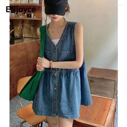 Casual Dresses 2024 Summer Womens Vintage Denim Sleeveless Blue Mini Korean Holiday Style V-neck Vest Skirt Loose Dress Girl