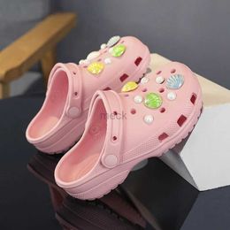 3MIH Sandals Summer Kids Sandals Hole Childrens Shoes Slippers Soft Anti-Skid Cartoon DIY Design Hole Baby Shoes Sandy Beach For Boys Girls 240419