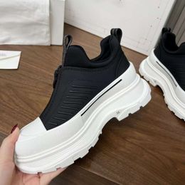 2024 Winter High Top Sports and Leisure Leather Breathable Little White for Women's Instagram Trendy Thick Sole Shoes, Heightened Dad Shoes