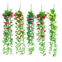 Decorative Flowers 39 Rose Heads Artificial Wall Hanging Basket Plastic Bouquet Fake Party Living Room Home Wedding Decoration