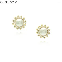 Stud Earrings Fashion Niche Design Versatility Premium Feel 18k Gold Plated Vintage Flowers Zircon Pearl Exquisite Women