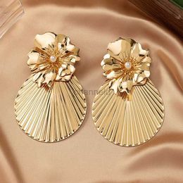 Other Earrings For Women Exaggerated Large-size Metallic Flower Geometric Ear Accessories Party Gift Holiday Fashion Jewellery DE083 240419