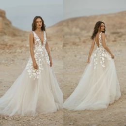 Eisen Stein A-Line Wedding Dresses Sexy Deep V Neck Appliques Lace Bridal Gowns Custom Made Backless Sweep Train Beach Wedding Dress