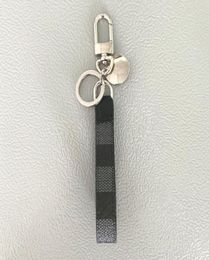 Fashion Accessorie Fashion Key Buckle lovers Car Keychain Handmade Leather Keychains Men Women6090423