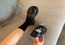 2023 autumn horsebit loafer shoes net celebrity with bee small leather shoes platform platform women039s shoes LJ2011121443805