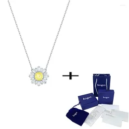 Chains Fashion SUNSHINE Sun Flower Crystal Necklace Elegant And Glamorous Lady Jewelry Send Mom Luxury Romantic Gift