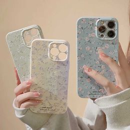 Cell Phone Cases Retro floral phone case suitable for iPhone 15 14 13 11 Pro Max Fashionable and simple floral soft shell shock resistant bumper cover J240418