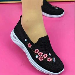 Casual Shoes Women Sneakers Mesh Breathable Floral Comfort Mother Soft Solid Colour Fashion Female Footwear Lightweight Zapatos De Mujer