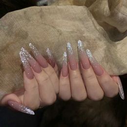 False Nails 24pcs French False Nail Shiny Powder Design Long Pointed Fake Nail Tips for Women Wearable Full Cover Glitter Press on Nails Y240419